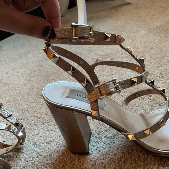 Valentino Rock-stud Caged Block Heel Sandals - Picture 10 of 13